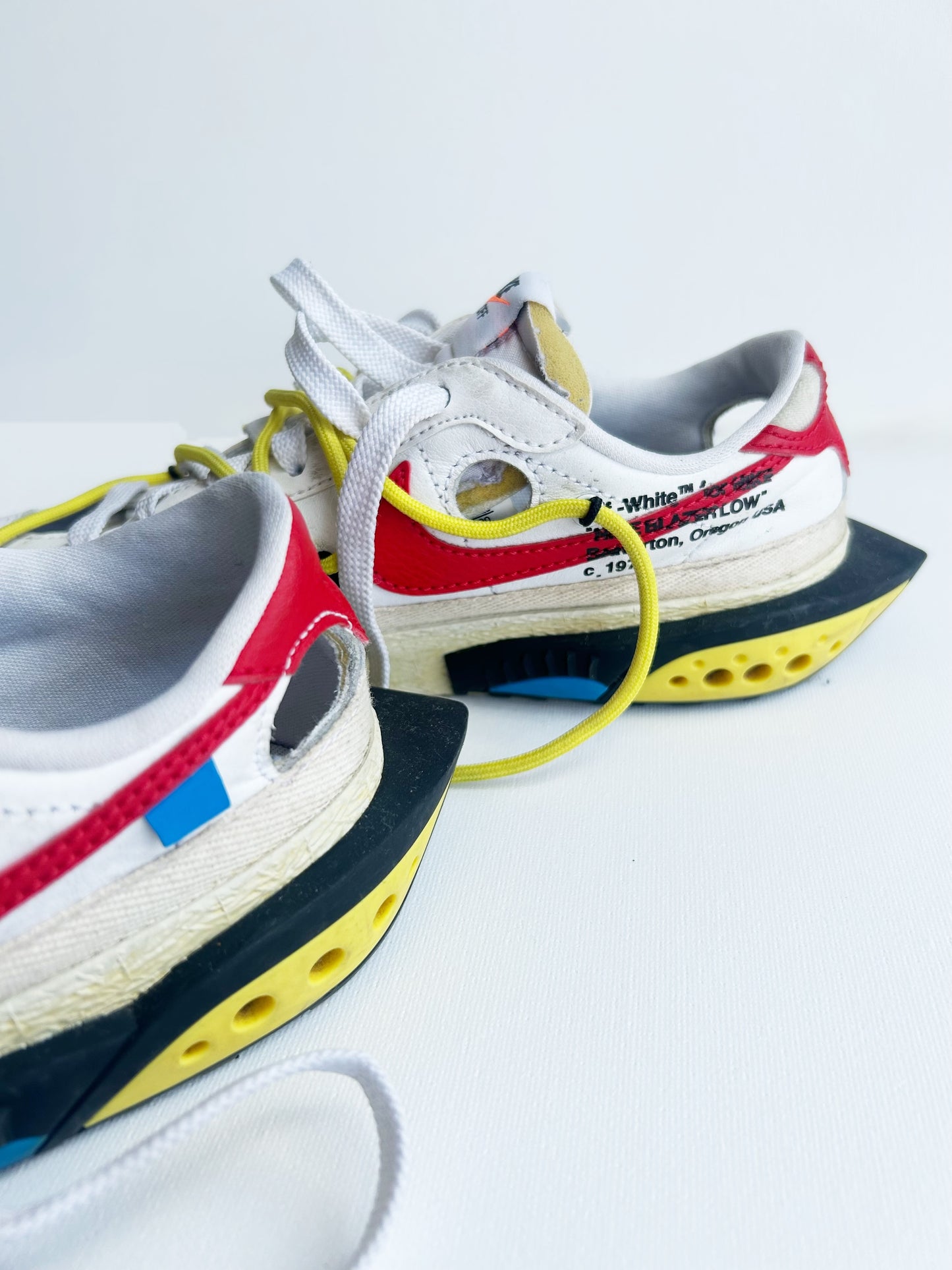 Nike x Off-White Blazer Low “White / University Red”