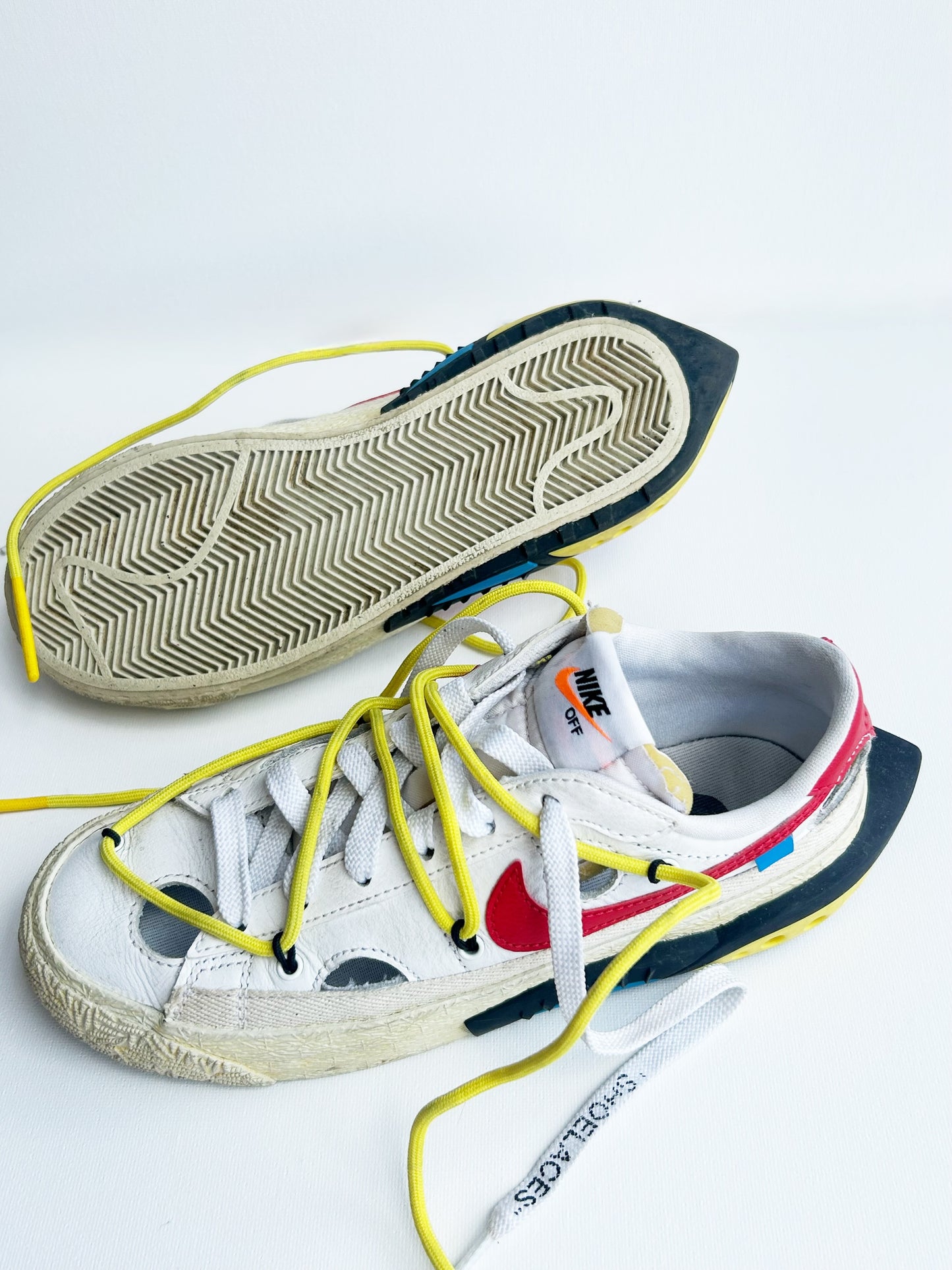 Nike x Off-White Blazer Low “White / University Red”